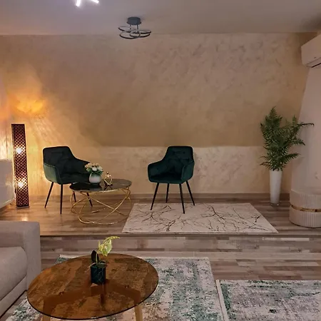 Dennis Apartment